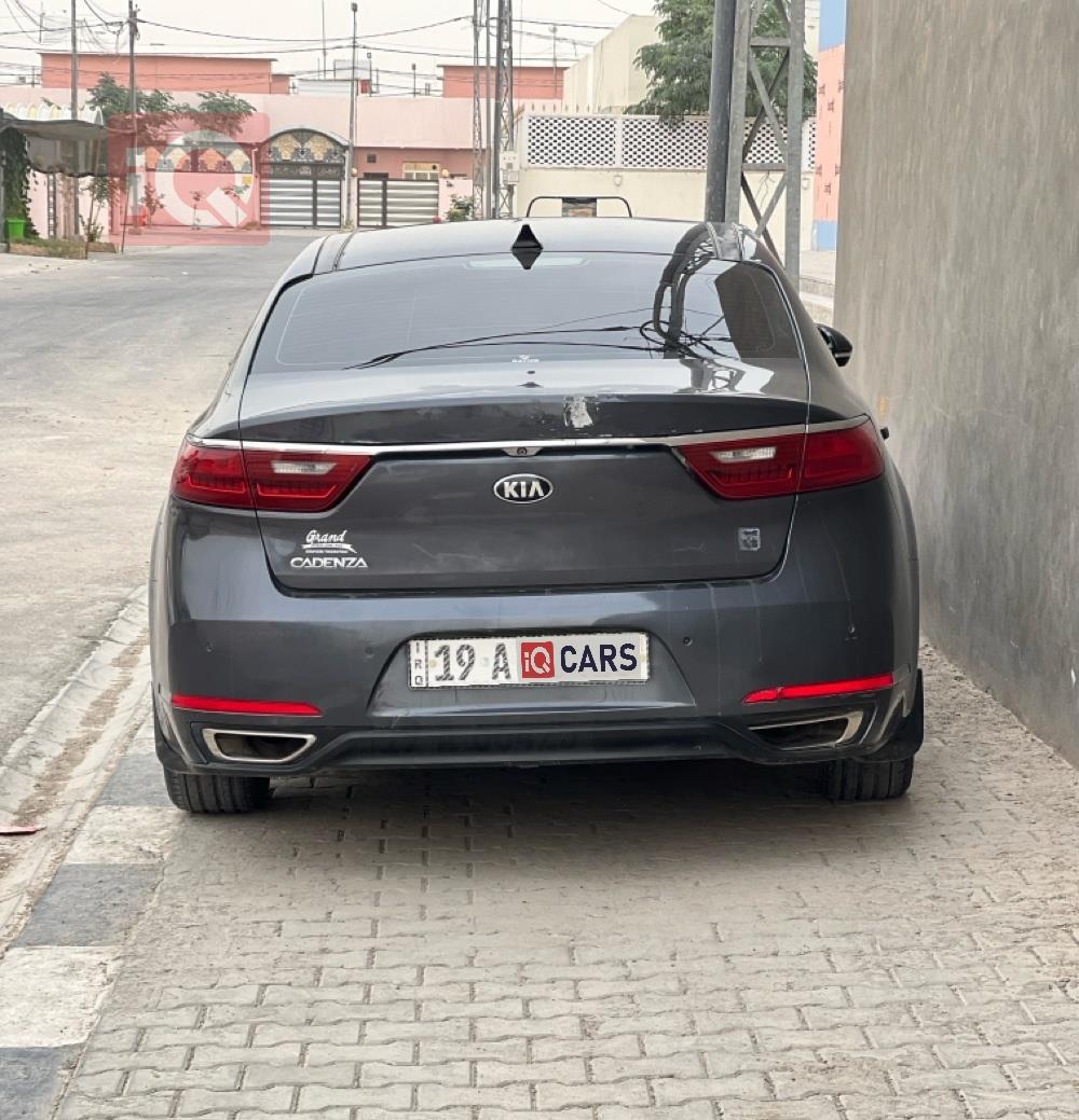 كيا كادينزا